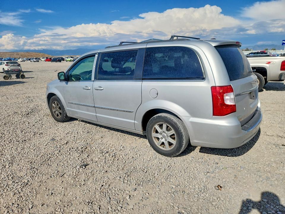 2012 Chrysler Town & Country Touring l