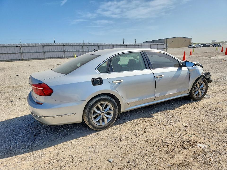 2016 Volkswagen Passat S