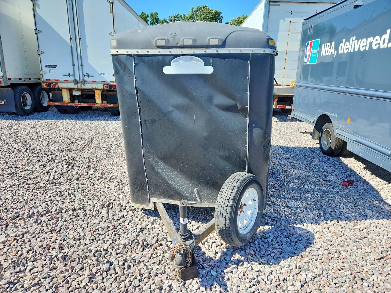 2005 Roadmaster RME510SA Enclosed Cargo Trailer