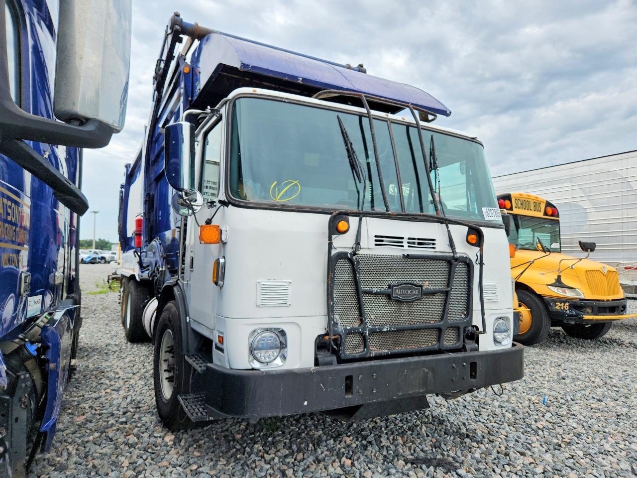 2016 Autocar Xpeditor Refuse Truck