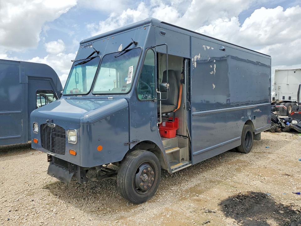 2021 Freightliner MT45G Chassis Delivery Truck