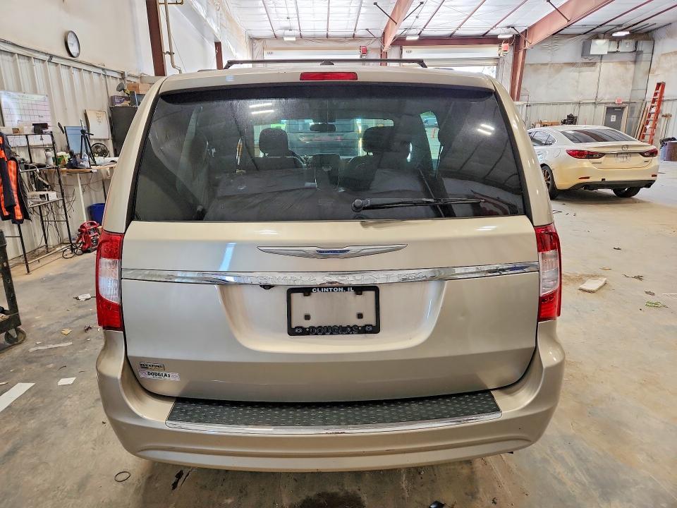 2014 Chrysler Town & Country Touring