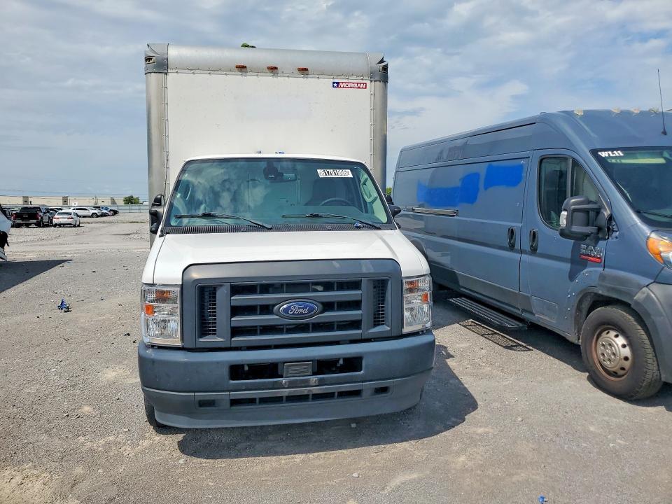 2021 Ford E350 BOX Truck