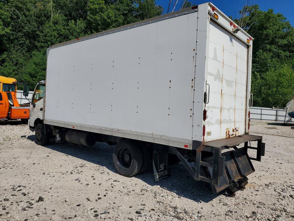 2017 Hino 195 BOX Truck