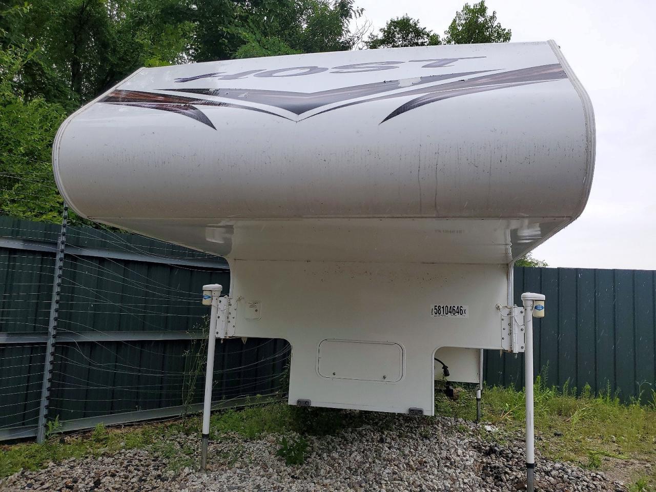 2019 Hlzg 2019 Host SLIDE-IN Camper