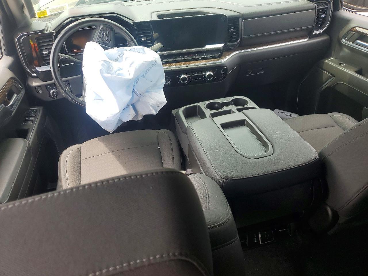 2024 GMC Sierra K1500 Elevation