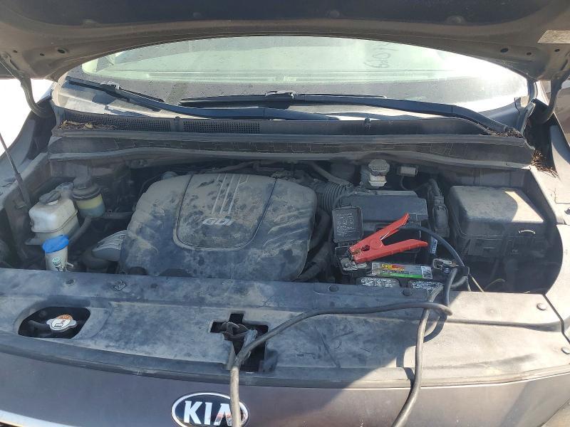 2017 KIA Sedona lx