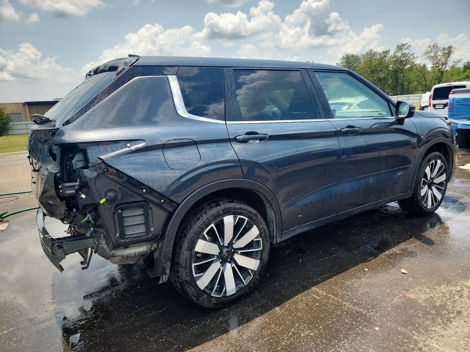 2025 Mitsubishi Outlander se