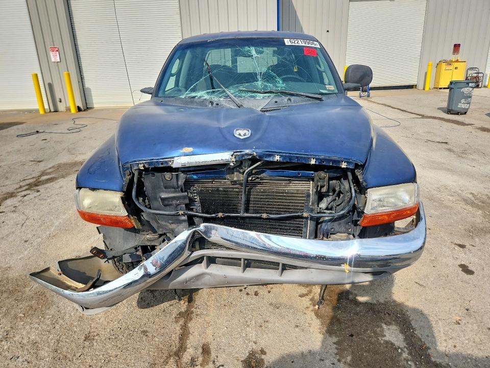 2000 Dodge Dakota Quattro