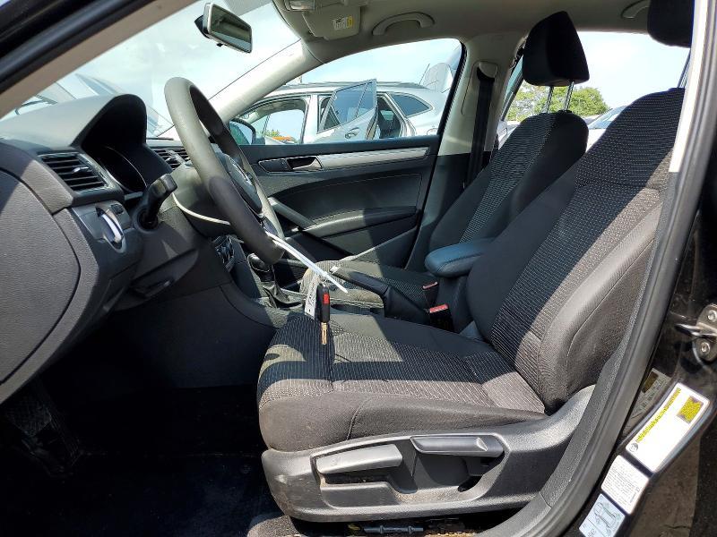 2016 Volkswagen Passat s