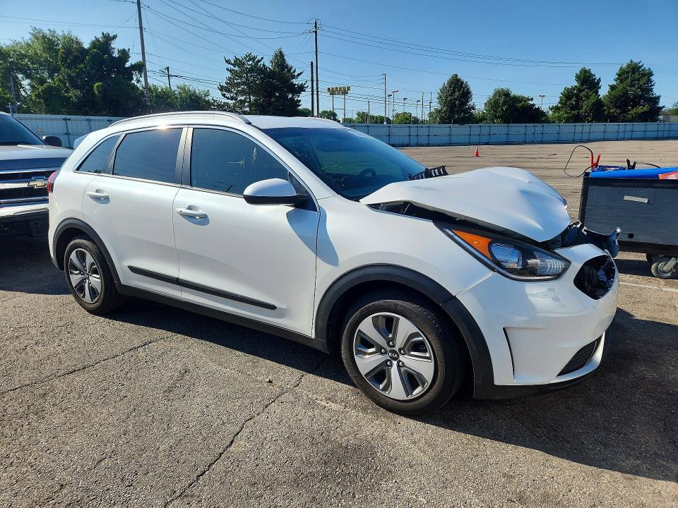 2017 KIA Niro lx