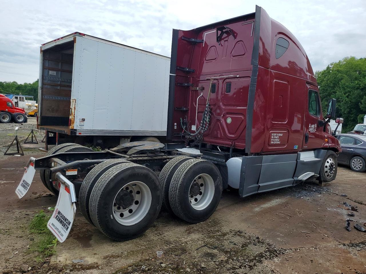 2014 Freightliner Cascadia 125