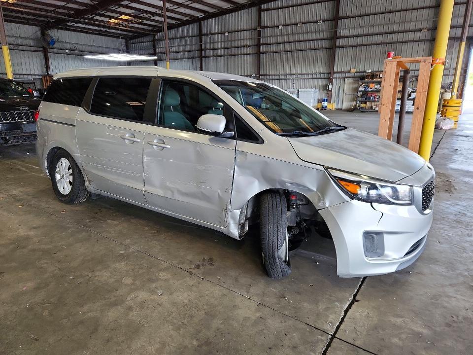2016 KIA Sedona lx