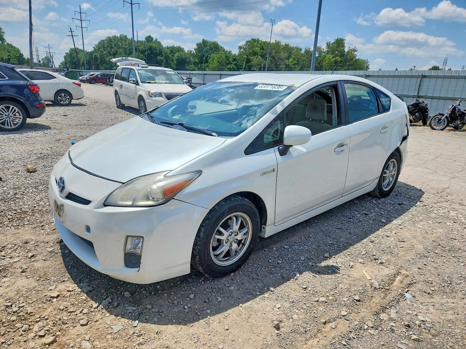 2010 Toyota Prius iii