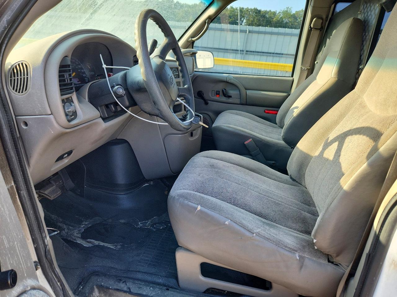 2004 Chevrolet Astro Van Delivery Van