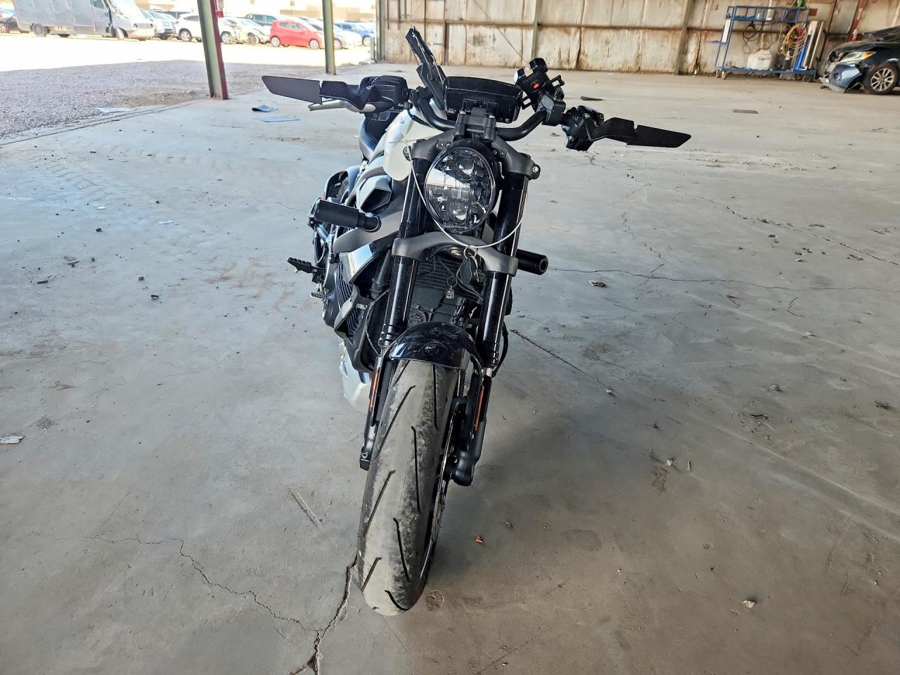 2022 Livewire LW1