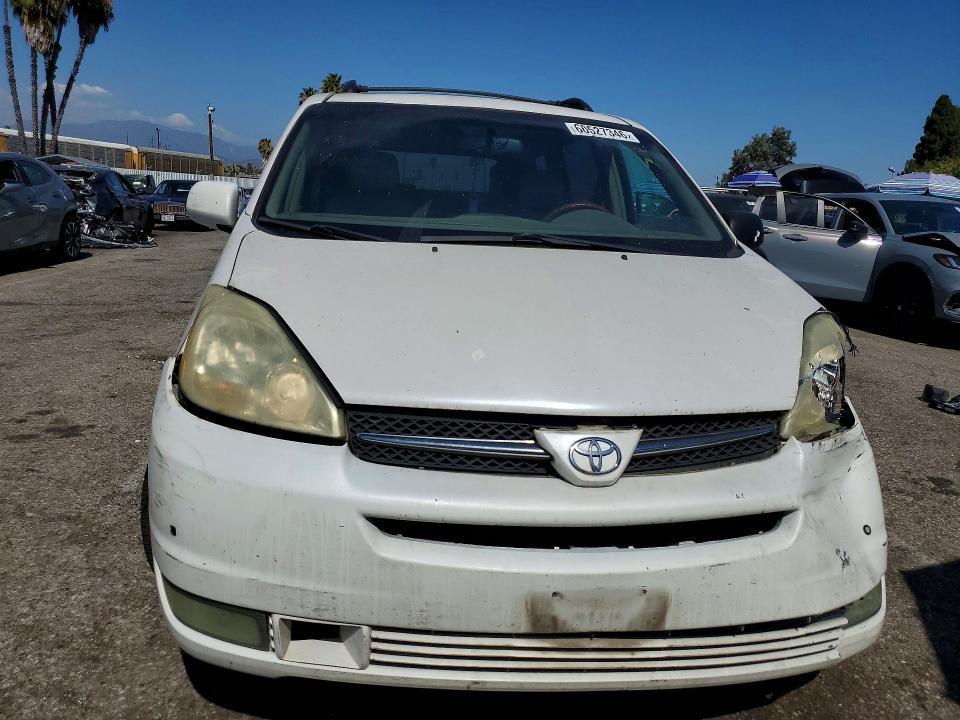 2005 Toyota Sienna xle awd