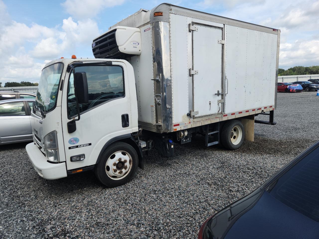 2017 Isuzu NRR Refrigerated BOX Truck