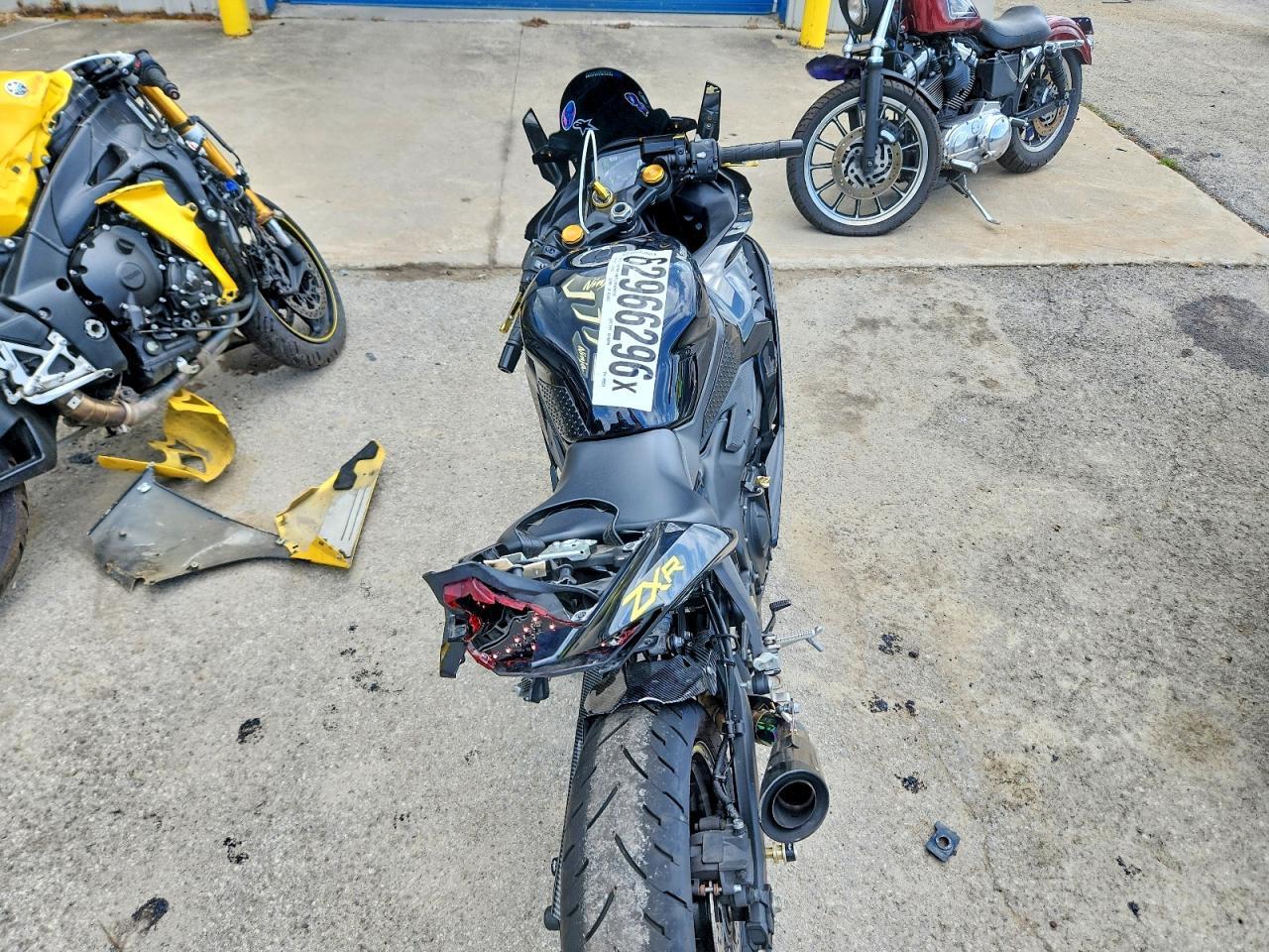 2024 Kawasaki ZX400 P