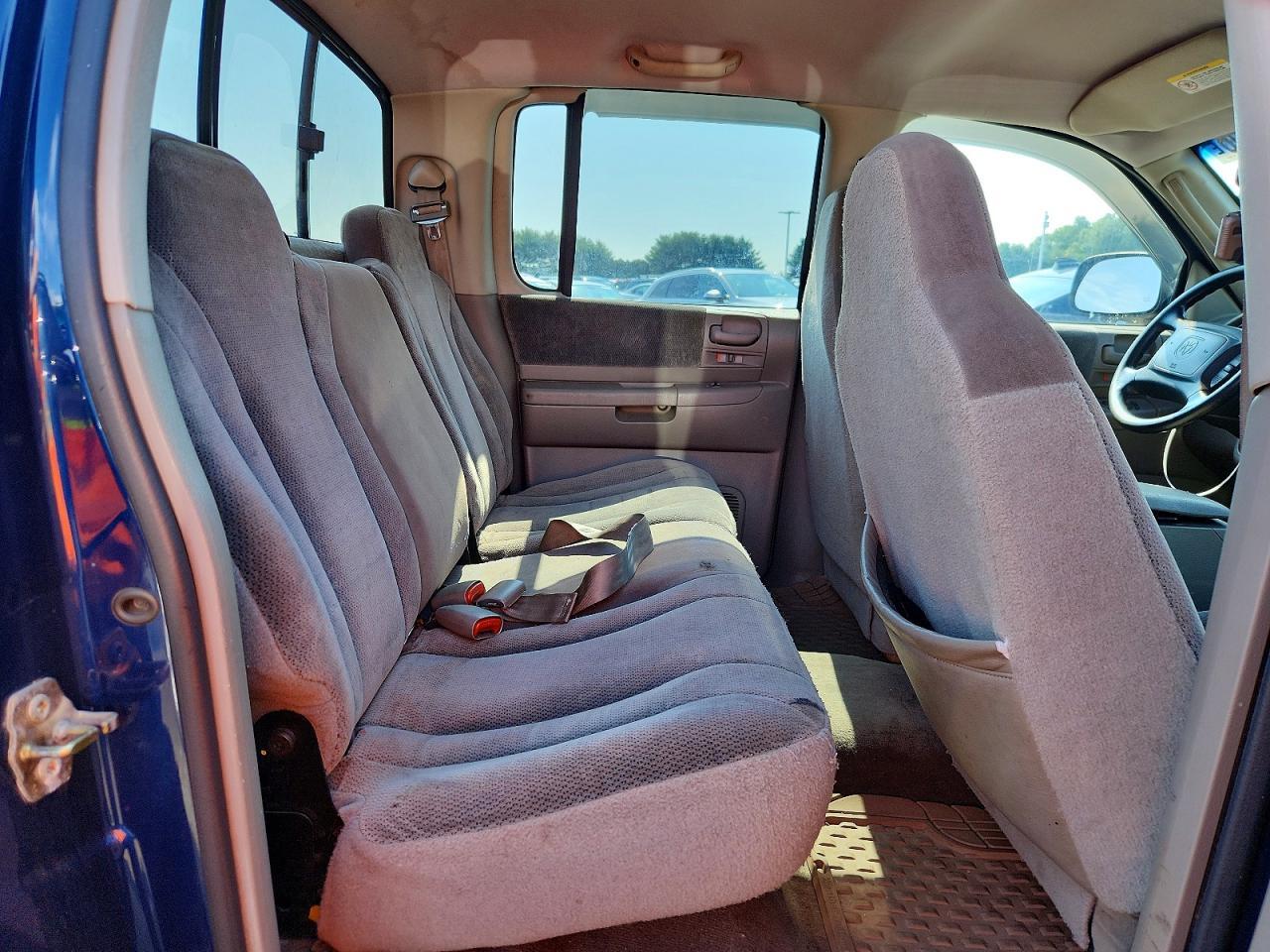 2004 Dodge Dakota Quad Sport