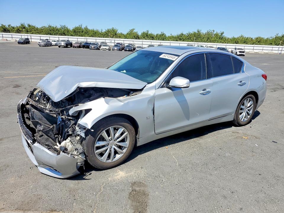 2015 Infiniti Q50 Premium