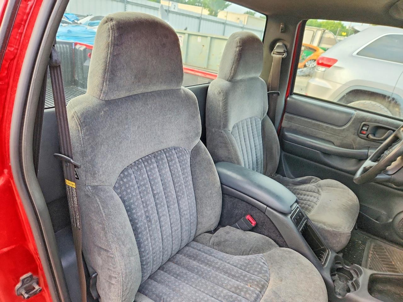 2001 Chevrolet S Truck S10