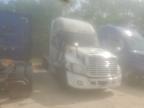 2015 Freightliner Cascadia Semi Truck