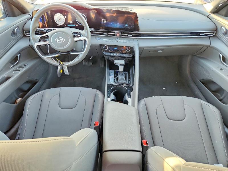 2025 Hyundai Elantra sel