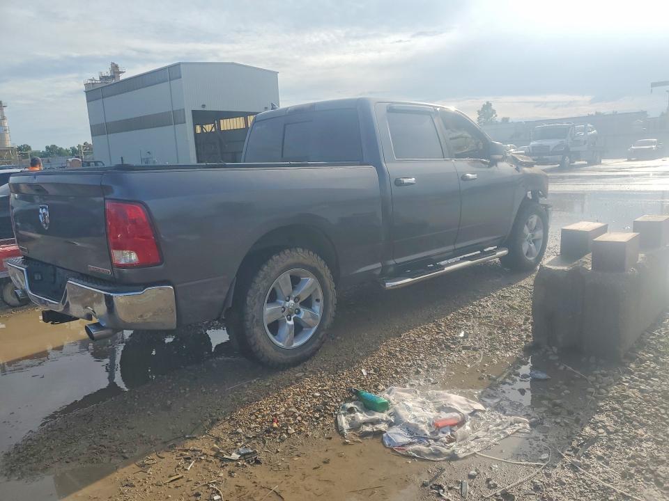 2015 Dodge RAM 1500 SLT
