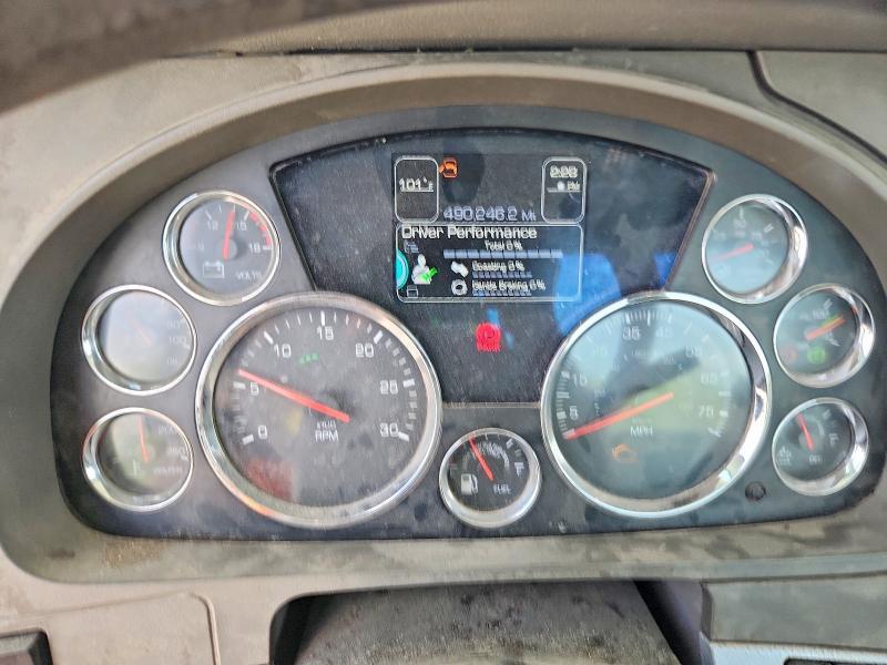 2017 Kenworth T880 Semi Truck
