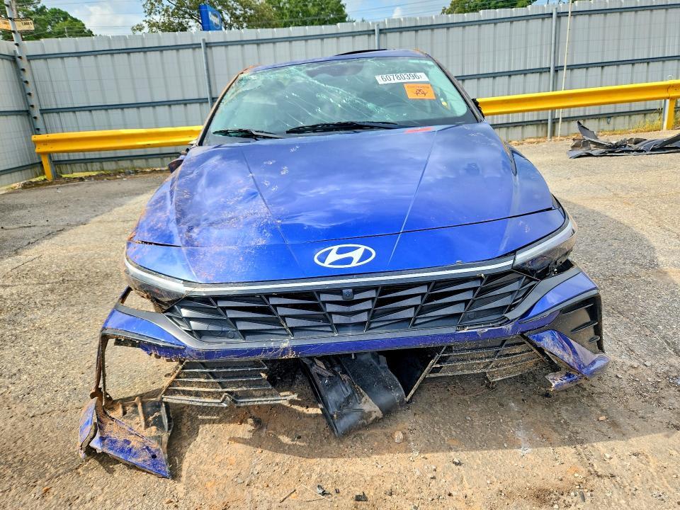 2024 Hyundai Elantra Limited