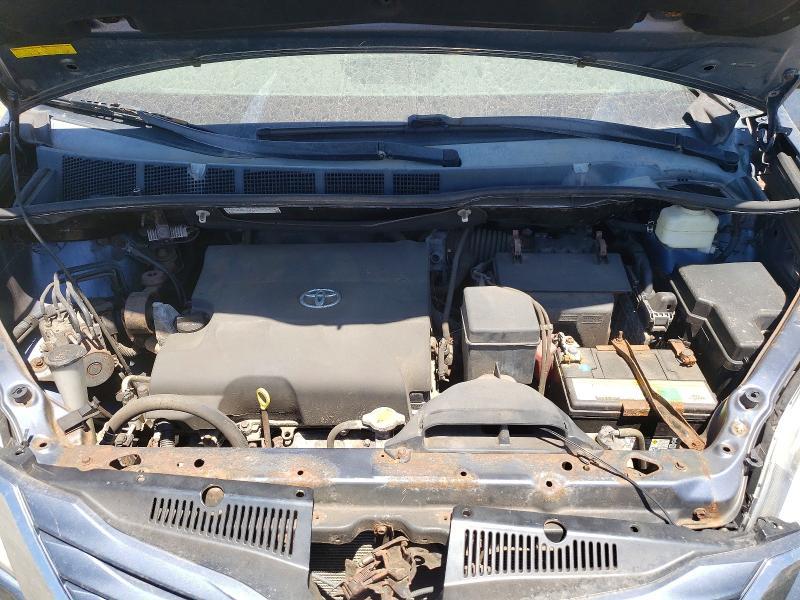 2015 Toyota Sienna le