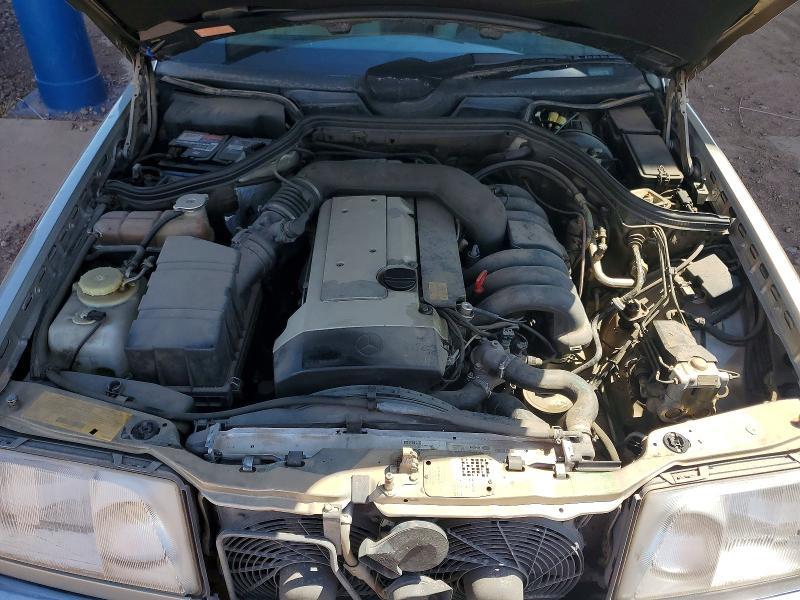 1995 Mercedes-Benz E 320 Base