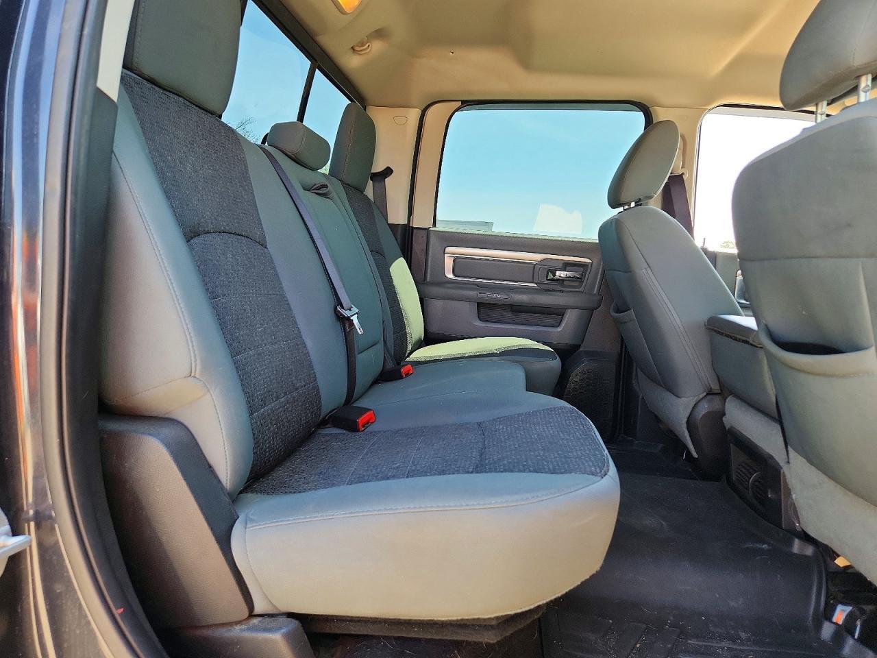 2015 Dodge RAM 1500 SLT
