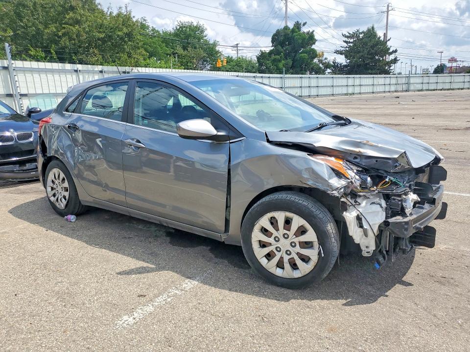2016 Hyundai Elantra gt Base