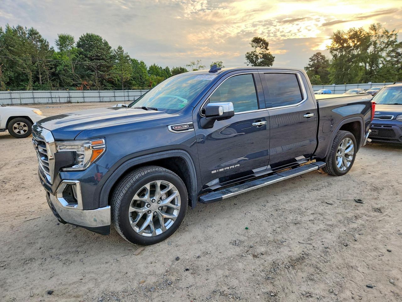 2020 GMC Sierra K1500 SLT