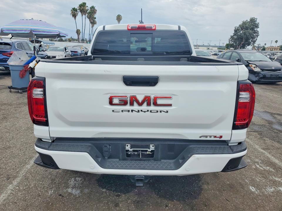 2025 GMC Canyon AT4