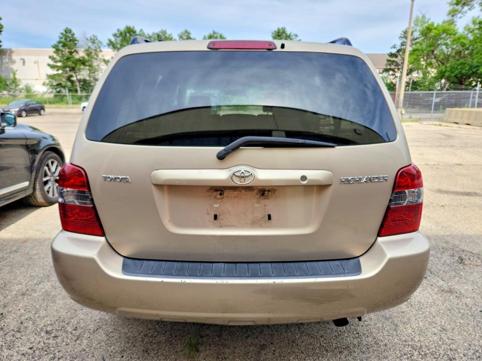 2004 Toyota Highlander Base
