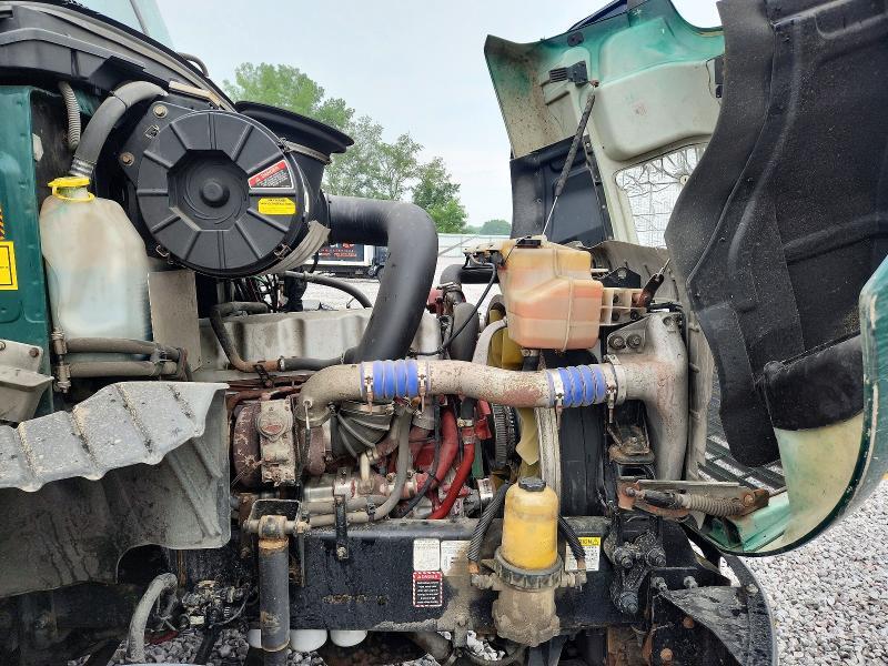 2017 Mack Cxu612 Semi Truck