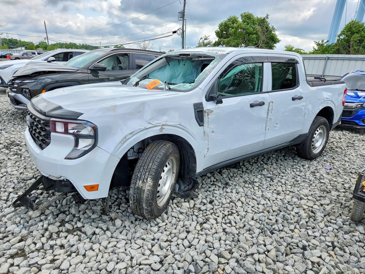 2025 Ford Maverick XL