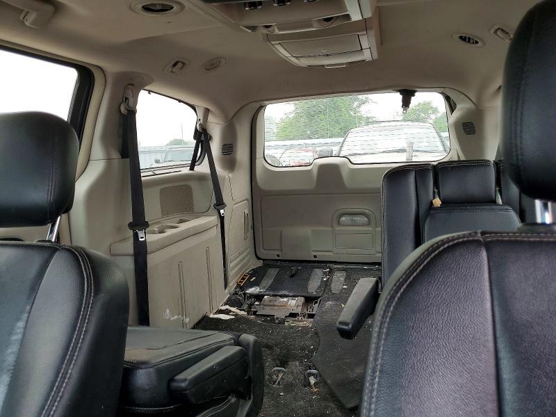 2014 Chrysler Town & Country Touring l