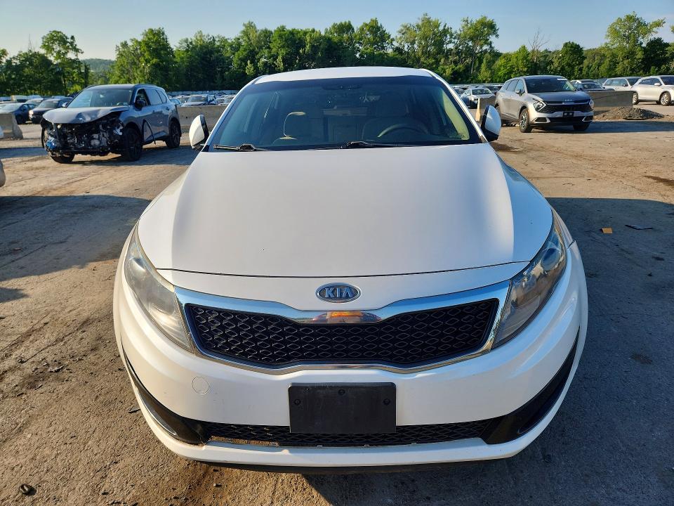 2011 KIA Optima lx