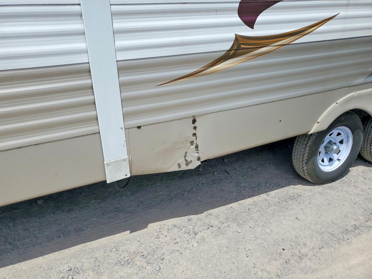 2012 Kutb 2012 Keystone Summerland Camper