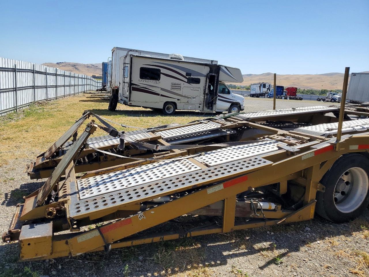 2010 Cottrell Car Carrier