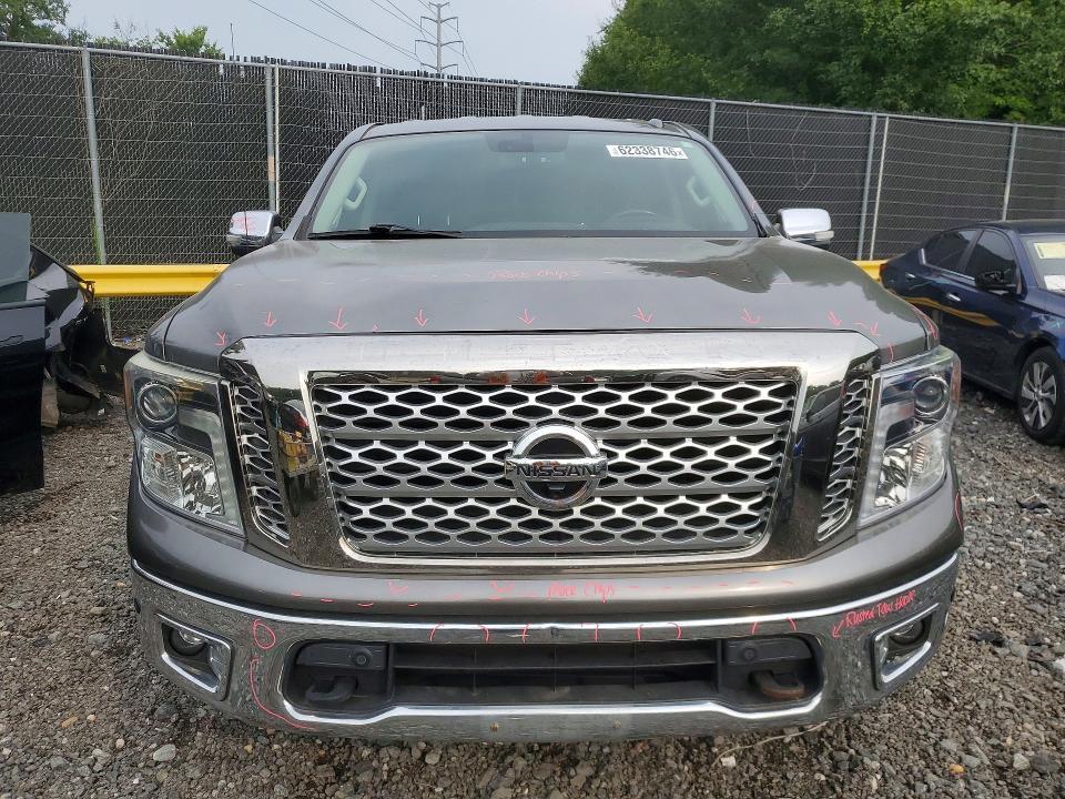 2017 Nissan Titan SL