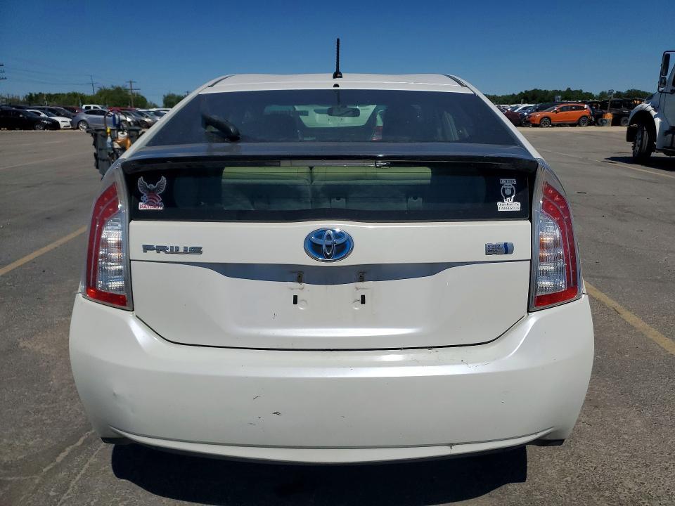 2014 Toyota Prius two