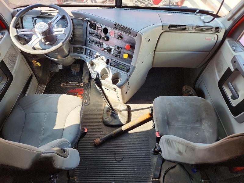 2016 Freightliner Conventional Columbia