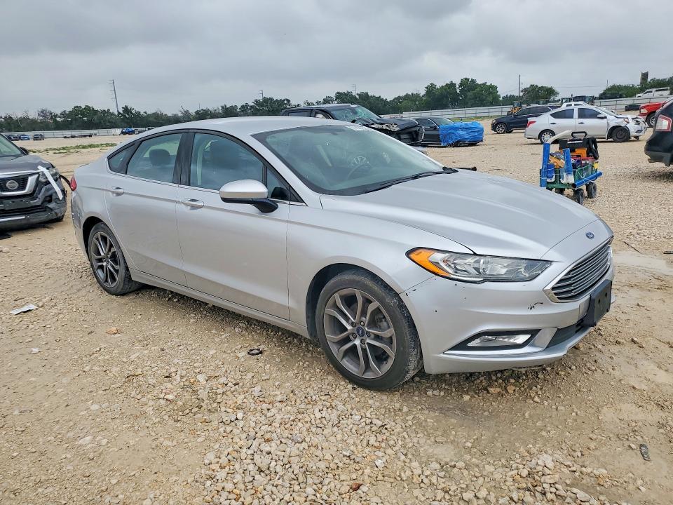 2017 Ford Fusion se