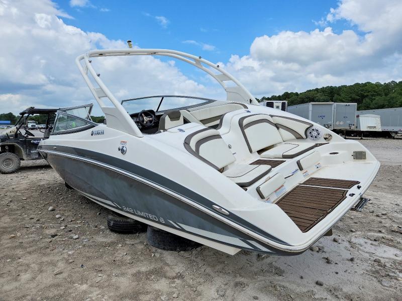 2015 YAM 2015 Other Yamaha 242 Limited-Boat