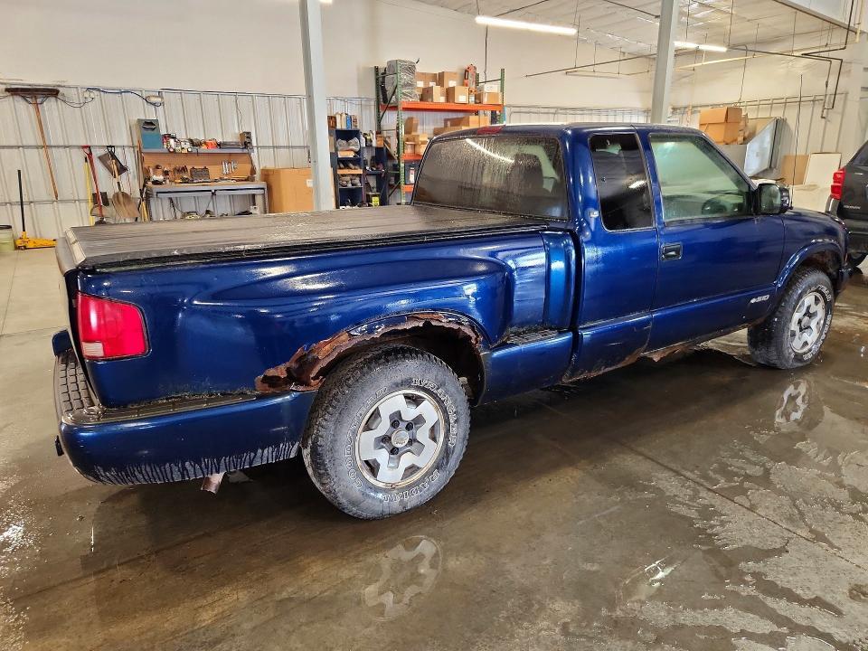 2000 Chevrolet S Truck S10